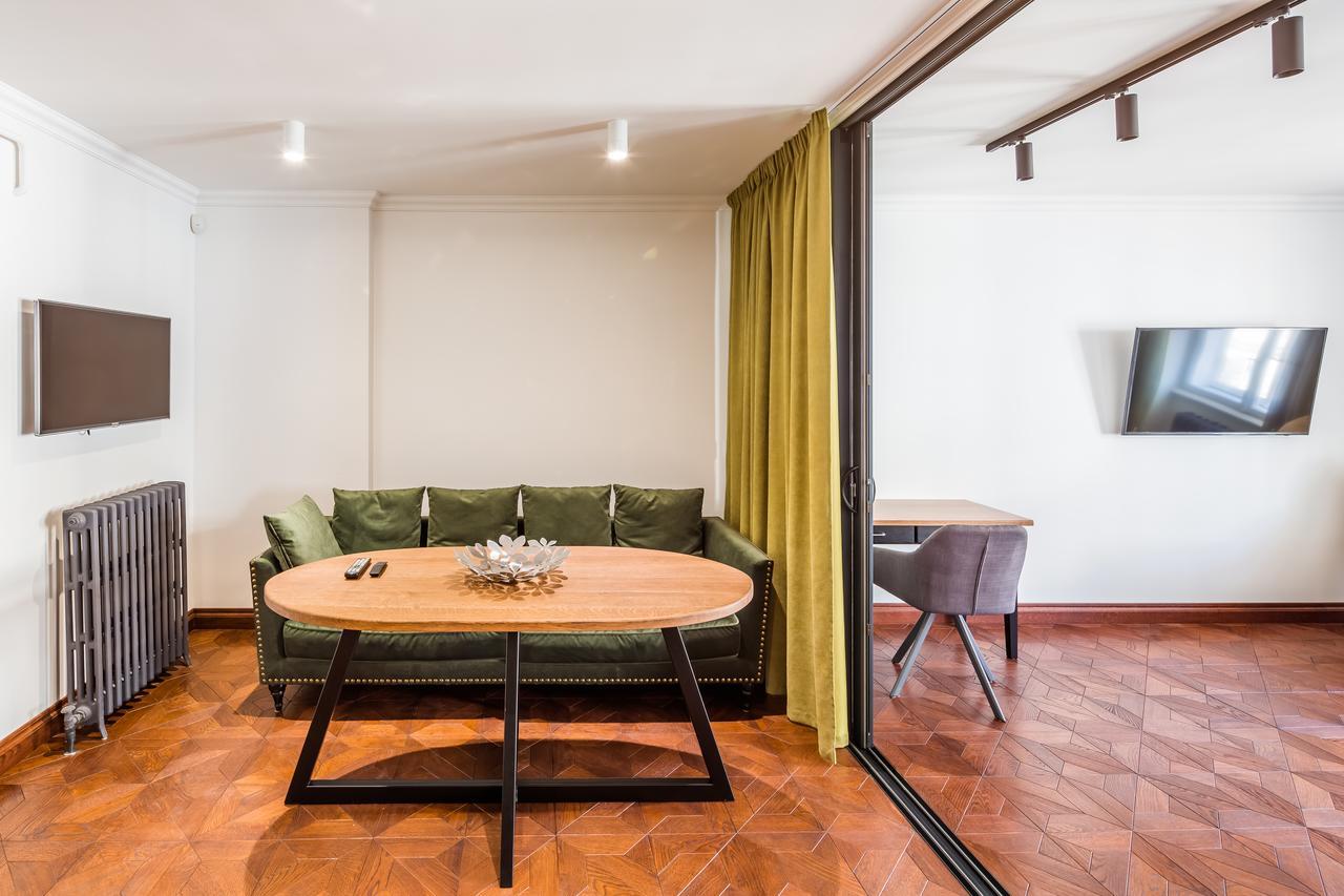 Romari Апартименти Площа Ринок Apartman Lviv Kültér fotó